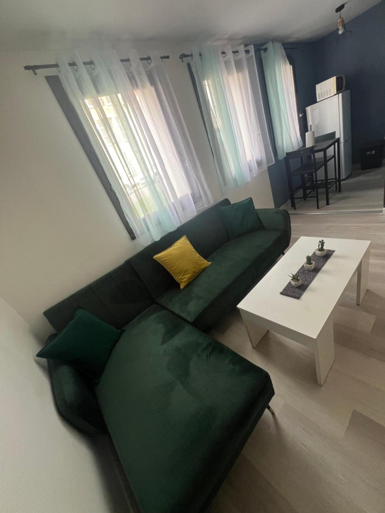 Studio De La Gare Vesoul Dış mekan fotoğraf